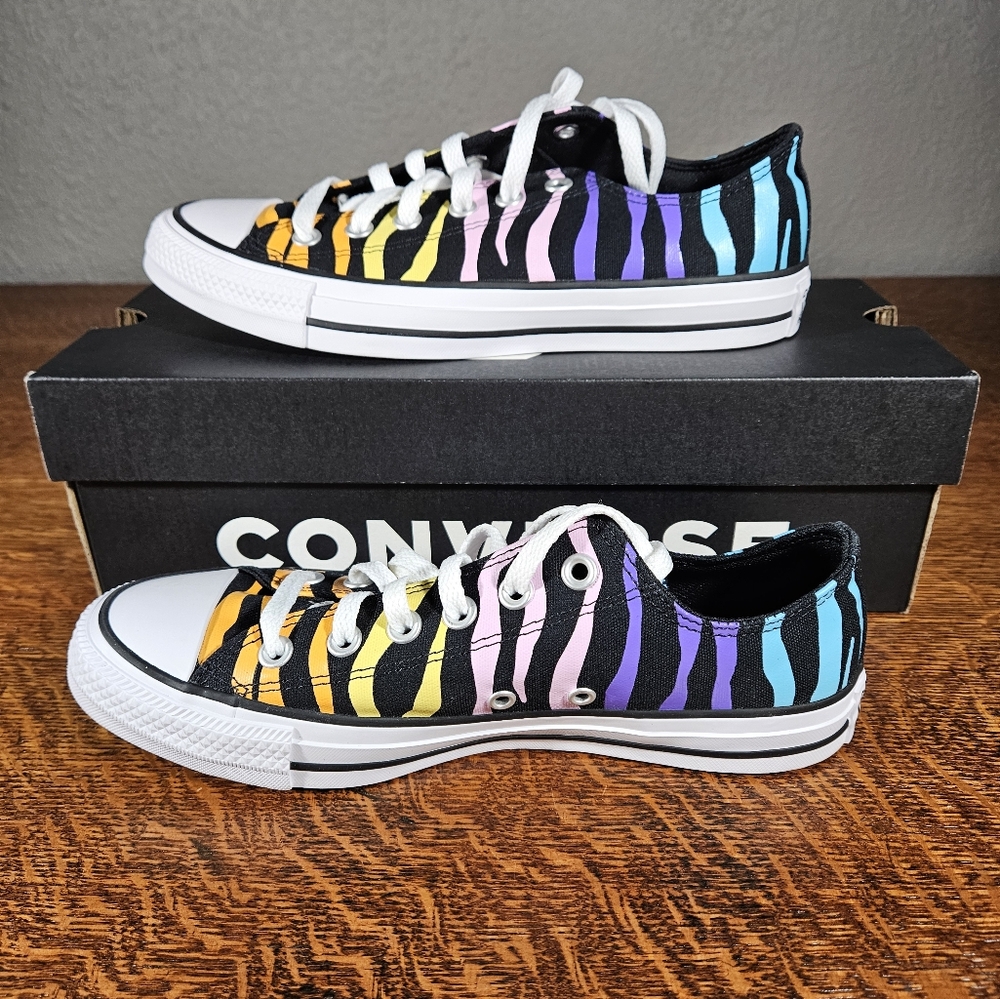 Converse Chuck Taylor All Star OX Size 8 Black Zebra NIB